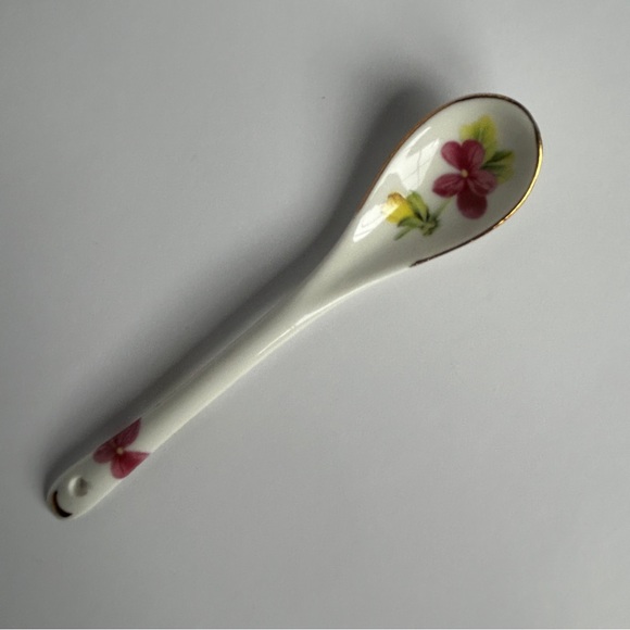 Adeline Fine Porcelain Tea Cup and Saucer Set Pink and Blue Pansy Gold Trim - Picture 8 of 14